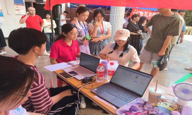 说明: 图示, 示意图
中度可信度描述已自动生成:ver1